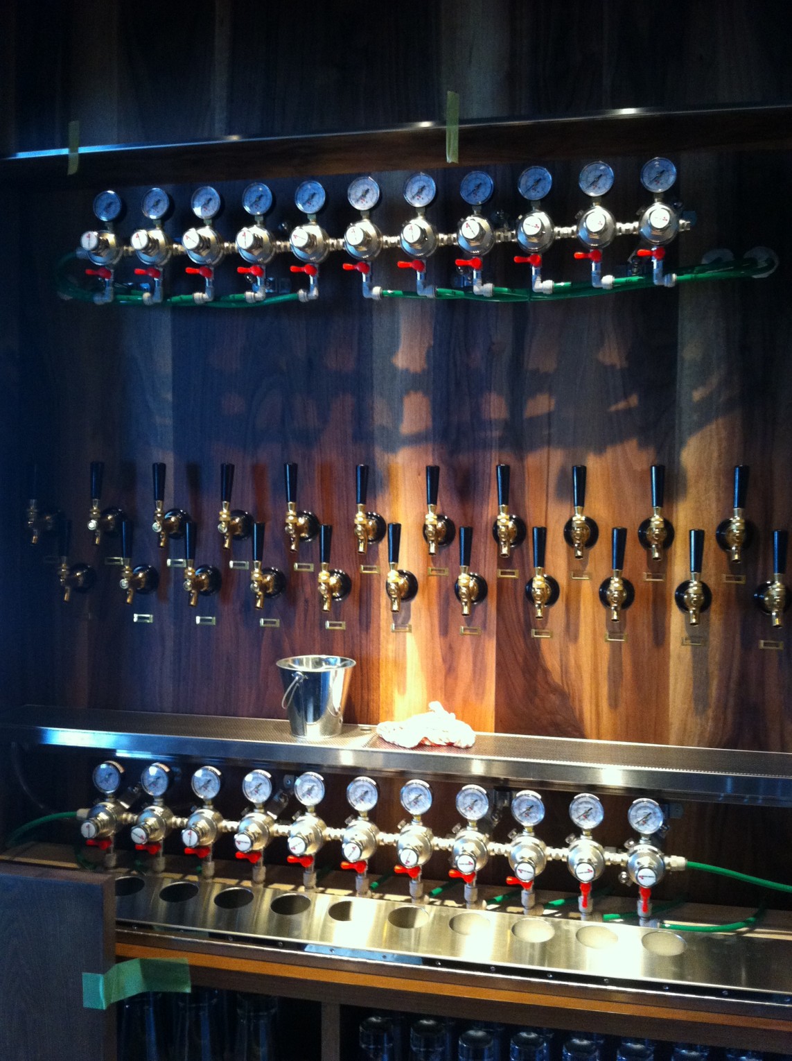 CRAFT BEER HOUSE molto!!